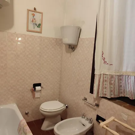 Casa Indipendente Con Giardino-min 3 Notti Holiday home